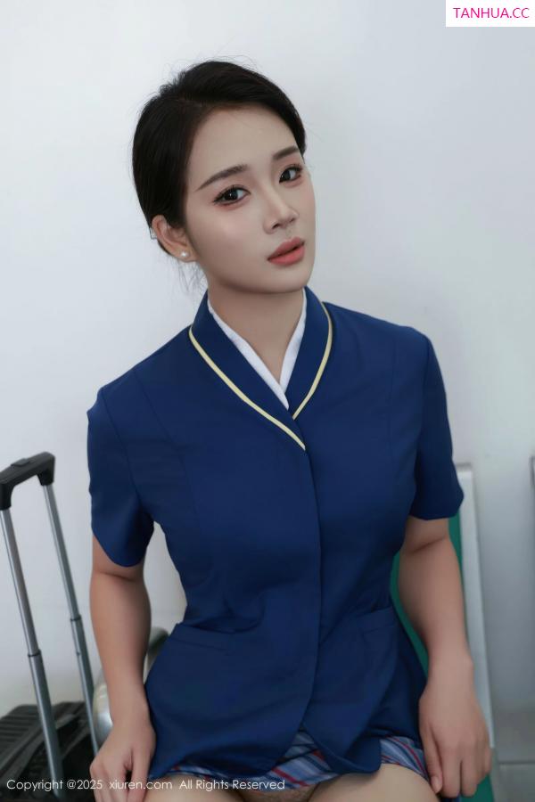   [XiuRen]高清写真图 2025.08.29 No.10708 南乔 空姐制服第12张图片